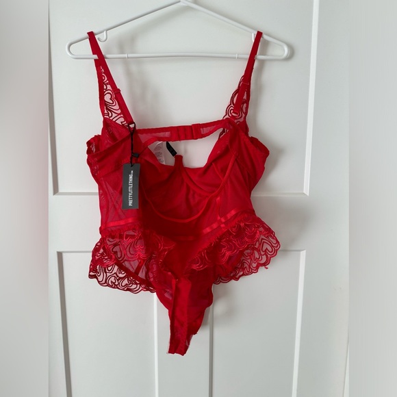 PRETTYLITTLETHING Red Heart Embroidered Lace Bodysuit - Picture 7 of 12